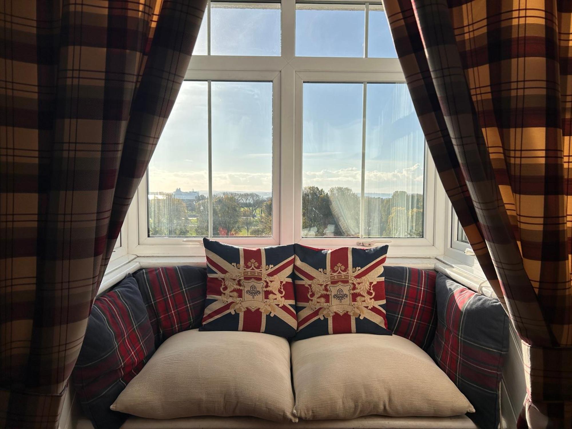 Clarence Quarters Self-Catering Guest House Portsmouth Extérieur photo