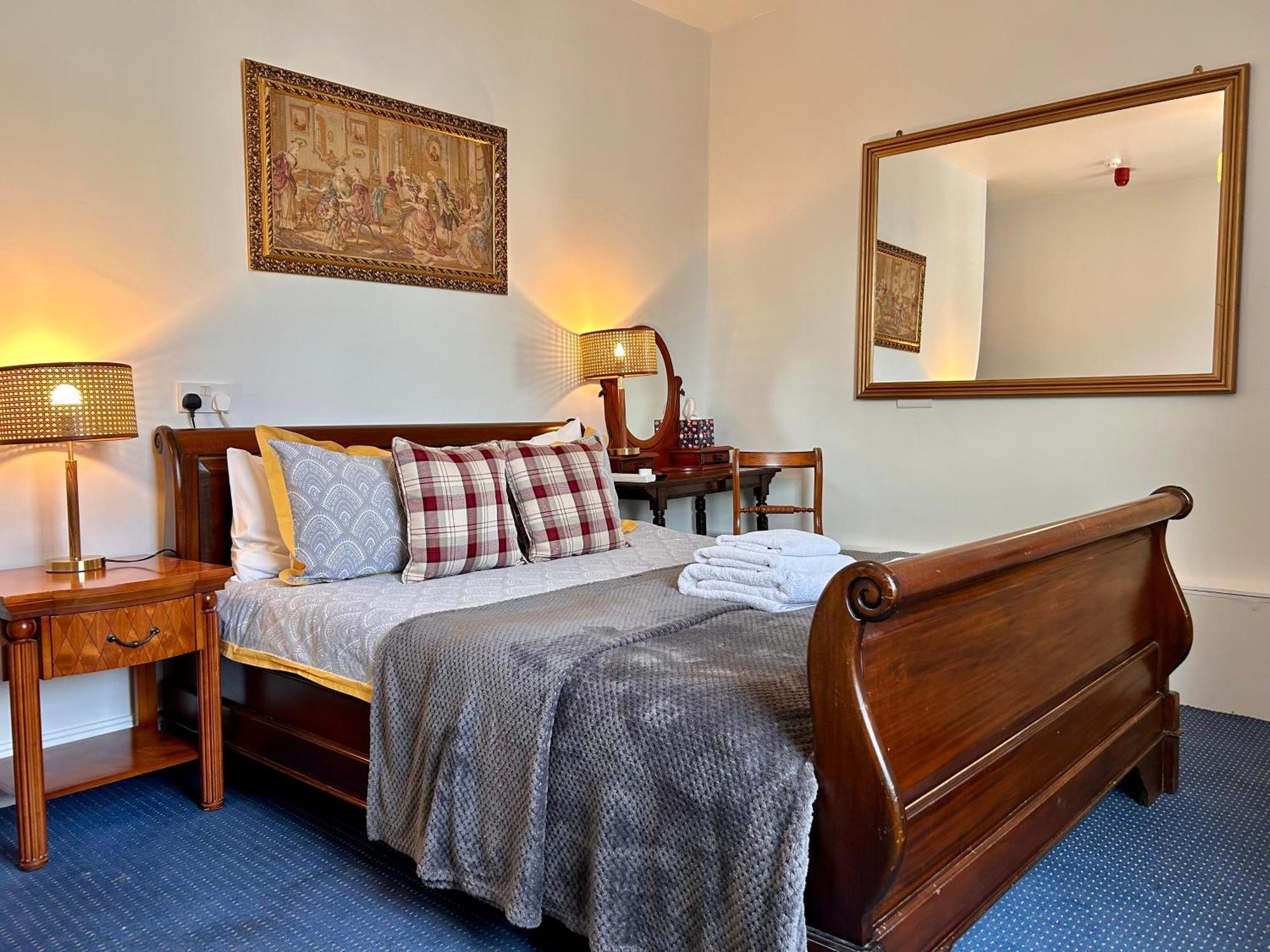 Clarence Quarters Self-Catering Guest House Portsmouth Extérieur photo