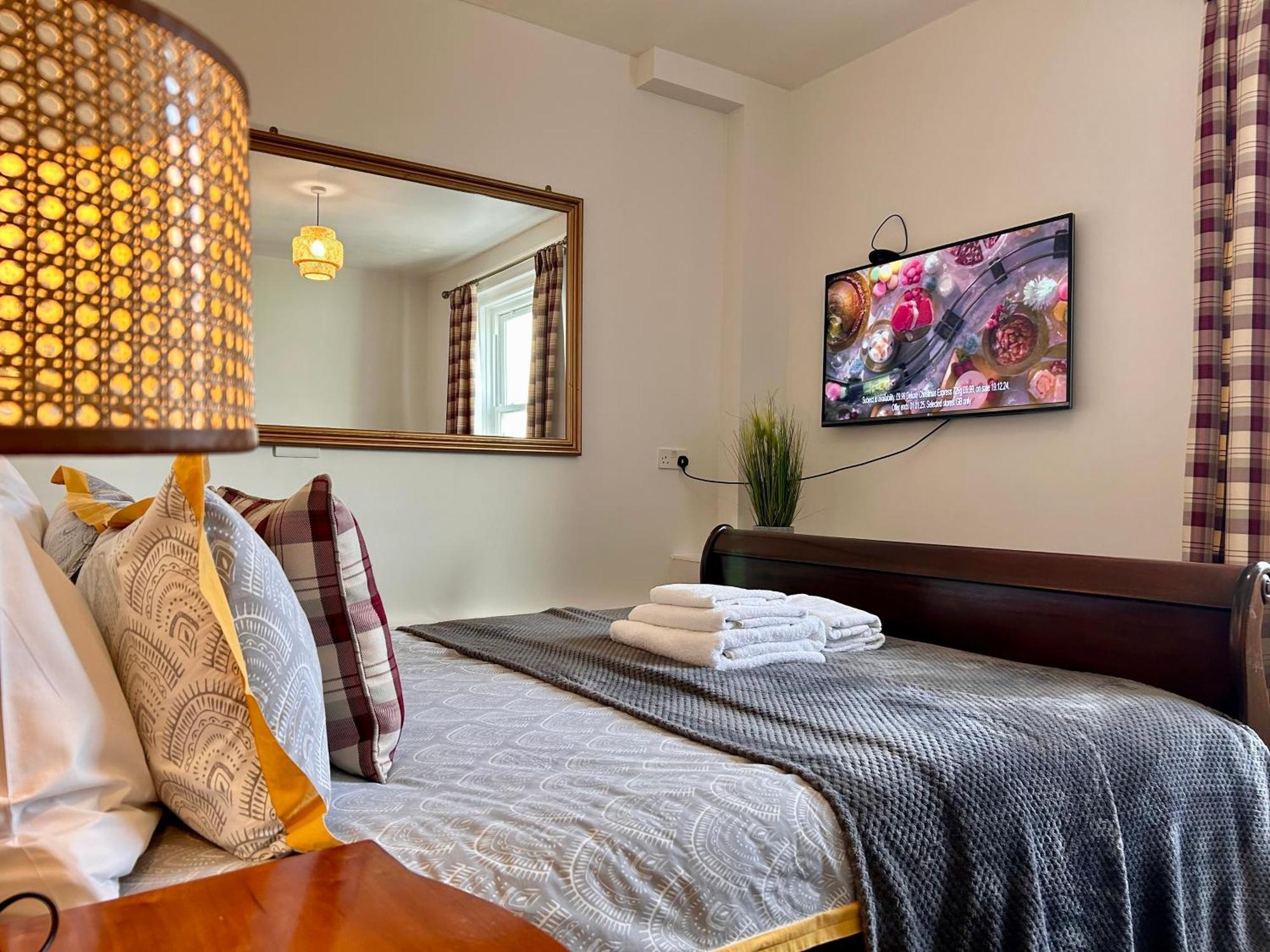 Clarence Quarters Self-Catering Guest House Portsmouth Extérieur photo